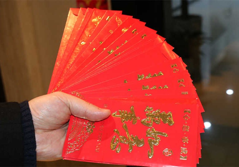 禹順控股董事長向公司員工致以春節(jié)慰問